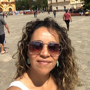 Meet your Posher, Lorena